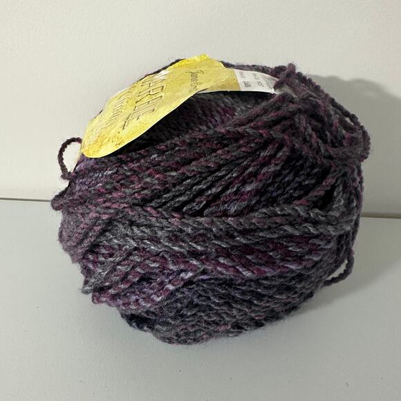 James C. Brett Yarn Marble Chunky 100% Acrylic 200 gr MC57 Red Purple - Picture 4 of 10